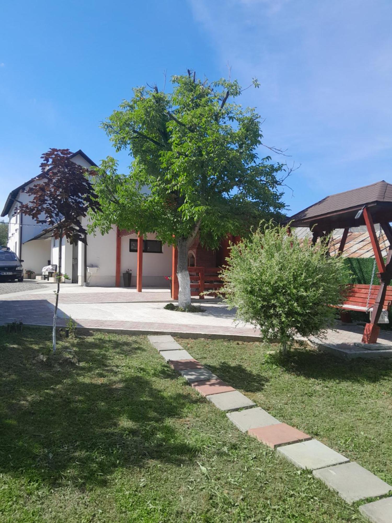 Casa Bianca Oncesti Onceşti Exterior foto